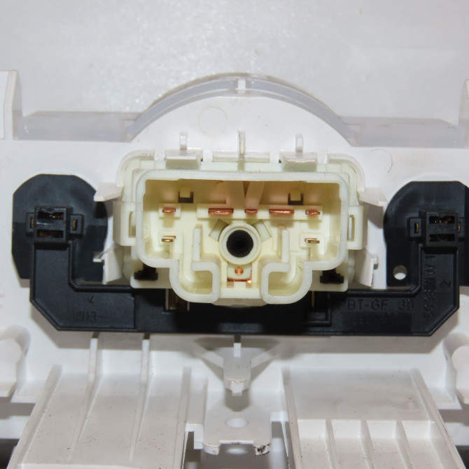 Commande de chauffage occasion PEUGEOT 107 Phase 3 01-2012->06-2014 1.0 68ch 3