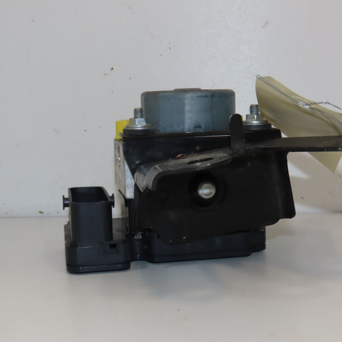 Unité hydraulique ABS occasion PEUGEOT 107 Phase 3 01-2012->06-2014 1.0 68ch 1608529580 3