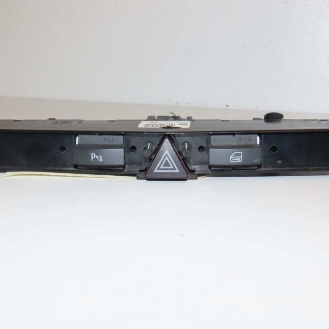 Bouton de warning occasion OPEL ZAFIRA II Phase 2 01-2008->12-2014 1.7 CDTI 125ch 1
