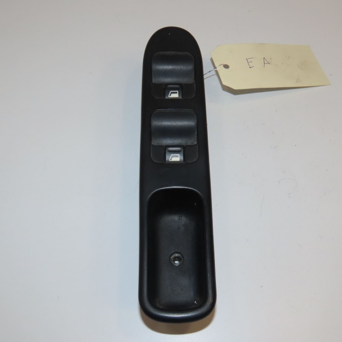 Commande lève-glace porte avant gauche occasion PEUGEOT 307 Phase 1 04-2001->06-2005 1.6i 16v 1