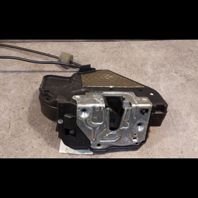 Serrure porte ard occasion MERCEDES CLASSE E III Phase 1 03-2002->06-2006 E280CDi FAP 177ch 2117300635 2