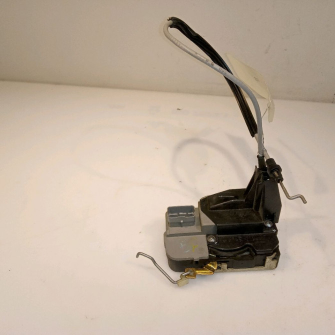 Serrure porte avd occasion PEUGEOT 307 Phase 2 06-2005->03-2008 1.6 HDI 16v 90ch 9136Z9 1