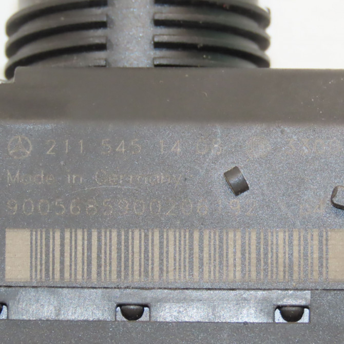 Lecteur de carte occasion MERCEDES CLASSE E III Phase 1 03-2002->06-2006 E270 CDI 177ch 4