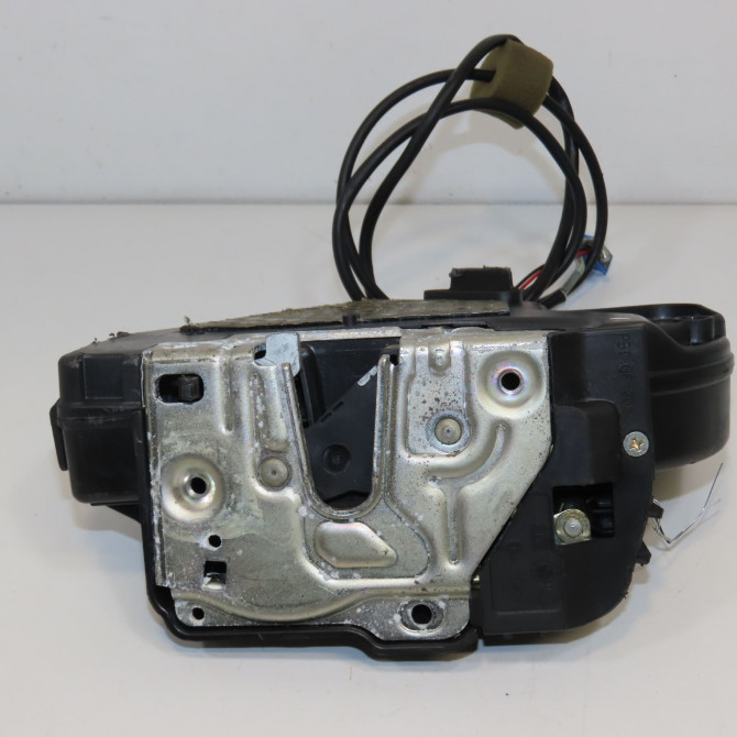 Serrure porte arg occasion MERCEDES CLASSE E III Phase 1 03-2002->06-2006 E270 CDI 177ch 2117300535 3