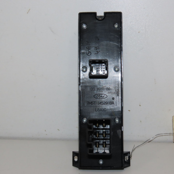 Commande lève-glace porte avant gauche occasion FORD FOCUS II Phase 2 01-2008->12-2010 1.8 TDCI 115ch 1471922 2