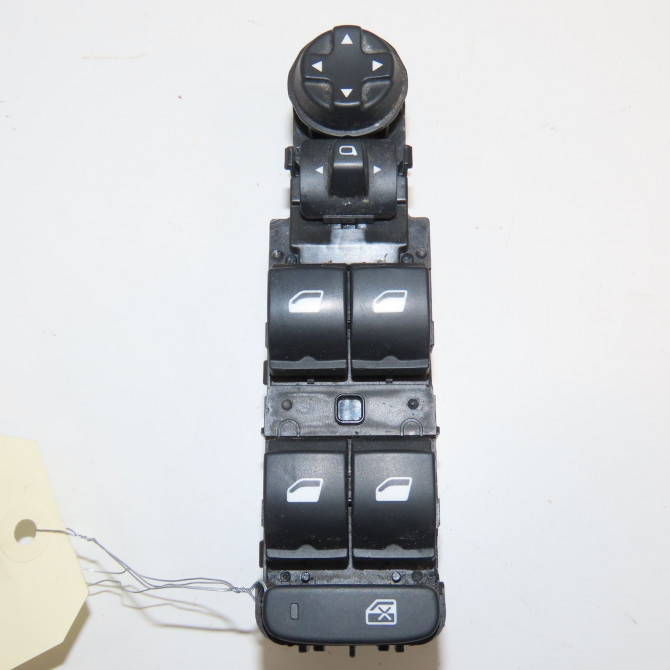 Commande lève-glace porte avant gauche occasion PEUGEOT 308 II Phase 1 04-1995->04-1999 1.5 BlueHDI 100ch 1