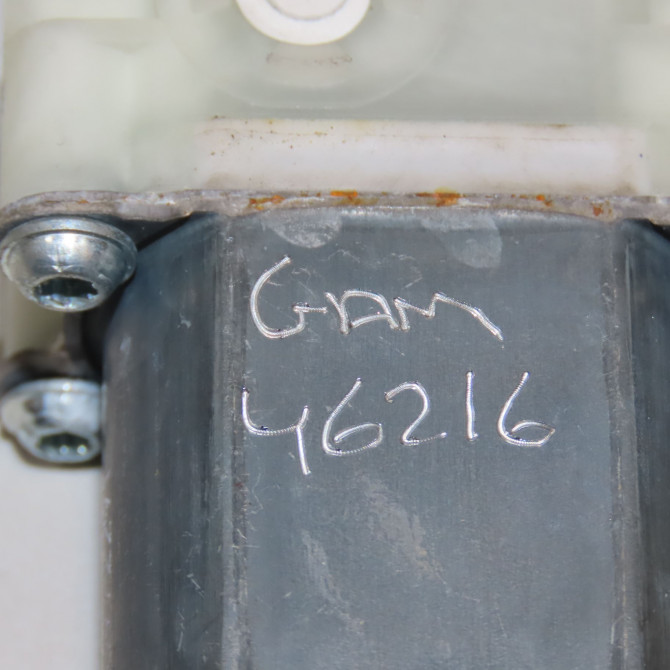 Mecanisme + moteur lève-glace avant droit occasion PEUGEOT 308 II Phase 1 04-1995->04-1999 1.2 PureTech 110ch 9826079480 6