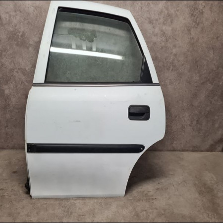 Porte arrière gauche occasion OPEL VECTRA II Phase 1 11-1995->02-1999 1.6i 16v 90508227