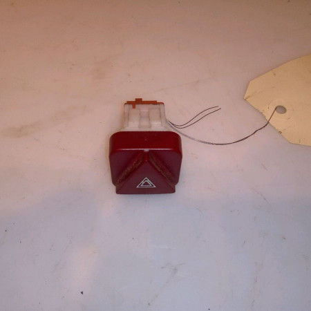 Bouton de warning occasion PEUGEOT 1007 Phase 1 04-2005->12-2010 1.4 HDI 6554EA