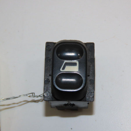 Commande lève-glace porte avant droite occasion PEUGEOT PARTNER I Phase 2 11-2002->05-2008 2.0 HDI