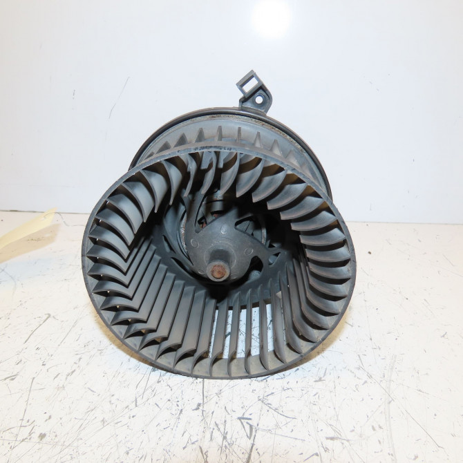 Ventilateur de chauffage occasion PEUGEOT PARTNER I Phase 2 11-2002->05-2008 1.6 HDI 75ch 6441R4 2