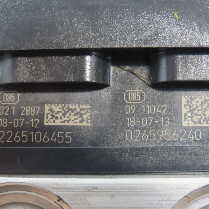 Unité hydraulique ABS occasion PEUGEOT 308 II Phase 1 04-1995->04-1999 1.5 BlueHDI 100ch 1637317880 5