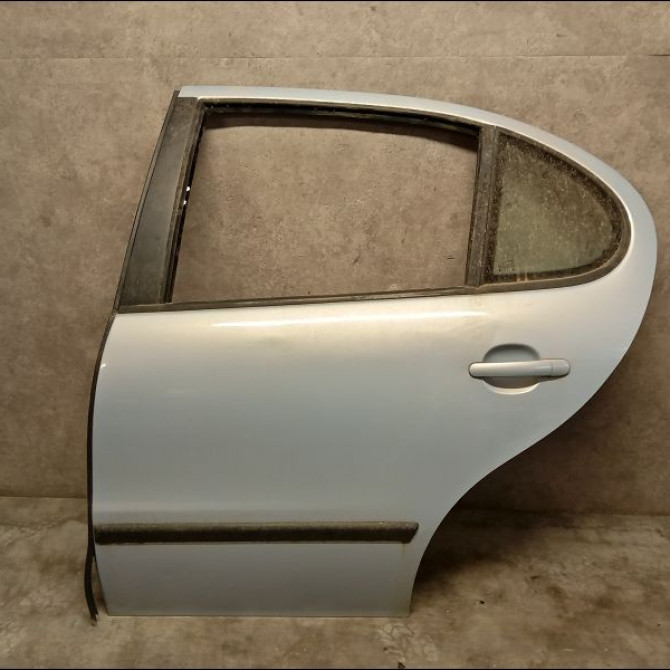 Porte arrière gauche occasion SEAT LEON I Phase 1 04-2000->10-2006 1.9 TDI 110ch 1M0833055P 1