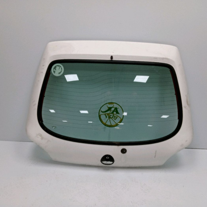 Hayon occasion FORD FIESTA IV Phase 1 09-1995->09-1999 1.3i 1086151 1