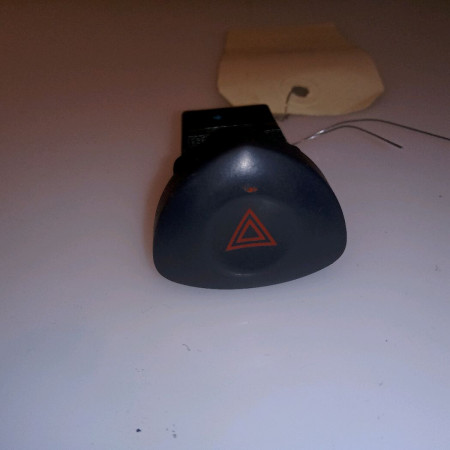 Bouton de warning occasion RENAULT CLIO II 8200634256