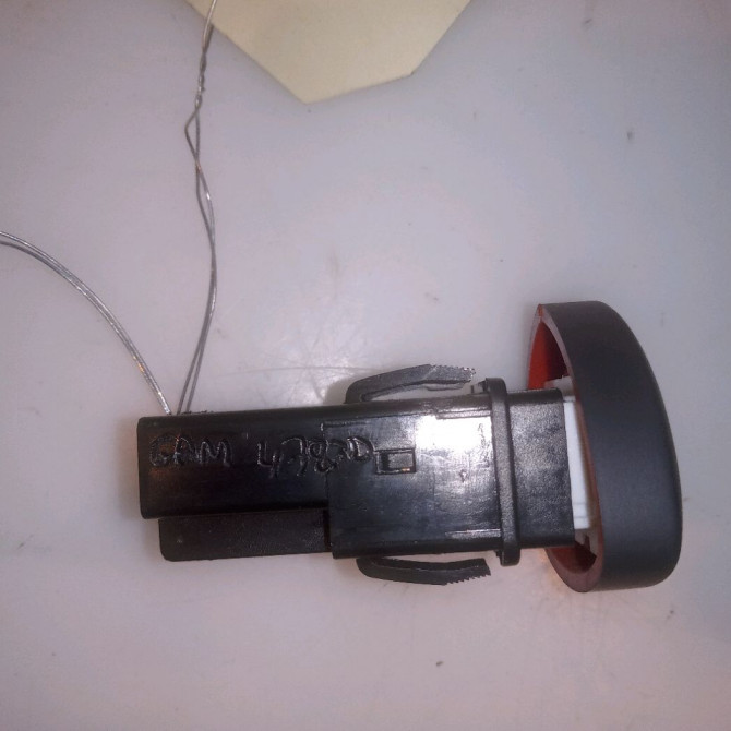 Bouton de warning occasion RENAULT CLIO CAMPUS II Phase 1 07-2006->07-2009 1.5 DCI 65ch 8200634256 3