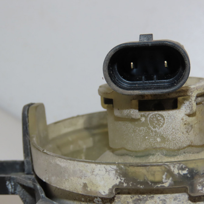 Phare antibrouillard avant gauche occasion OPEL ZAFIRA II Phase 2 01-2008->12-2014 1.7 CDTI 125ch 93357465 3