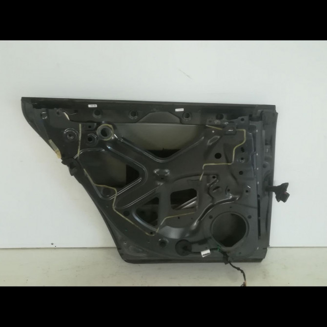 Porte arrière gauche occasion AUDI A4 II Phase 2 09-2004->04-2008 2.0 TDi 140ch 8E0833051J 2