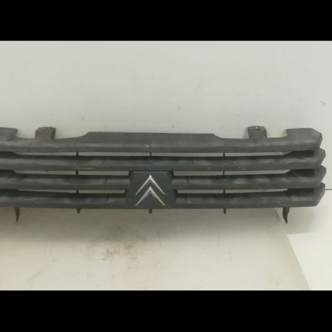 Calandre occasion CITROEN C15 Phase 1 07-1987->06-1996 1.9 D 96129991YB 1