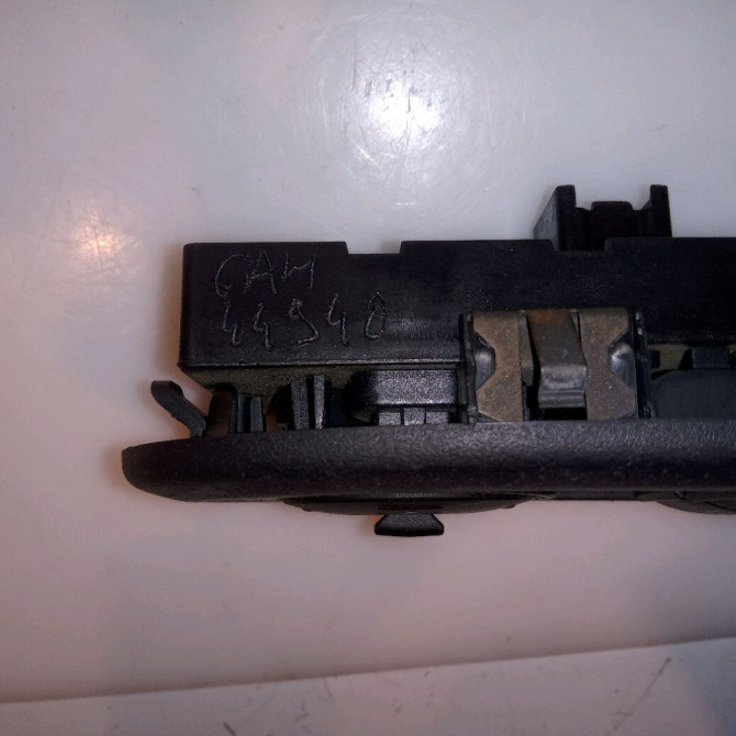 Commande lève-glace porte avant gauche occasion FORD CMAX I Phase 2 03-2007->09-2010 1.8 TDCI 8v 115ch 1471922 4