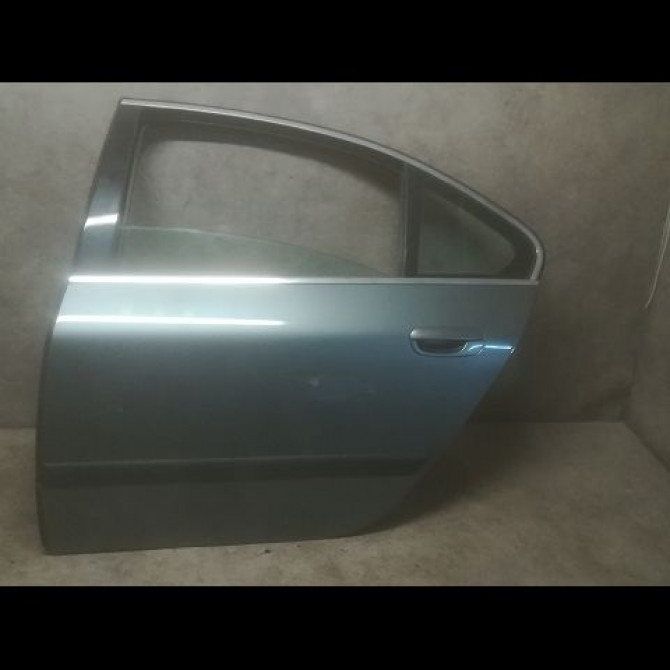 Porte arrière gauche occasion PEUGEOT 607 Phase 1 11-1999->09-2004 2.2i 16v 900690 1