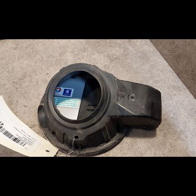 Volet de trappe carburant occasion PEUGEOT 207 Phase 1 04-1995->04-1999 1.4 VTI 95ch 1517F2 2