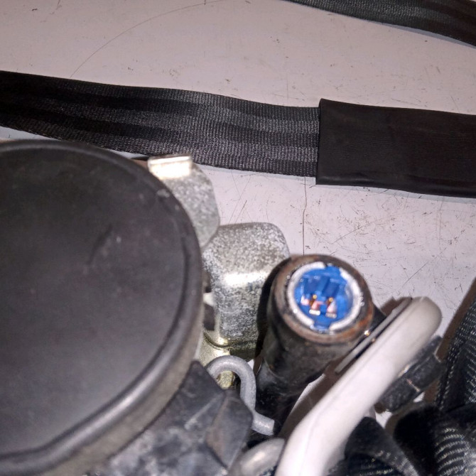 Ceinture avant droite occasion CITROEN C3 PICASSO Phase 1 02-2009->08-2012 1.6 HDi 16v 90ch 8975GW 4