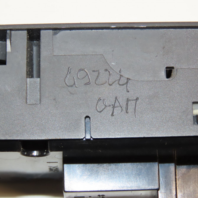 Commande lève-glace porte avant gauche occasion OPEL ZAFIRA II Phase 2 01-2008->12-2014 1.7 CDTI 125ch 13228876 5