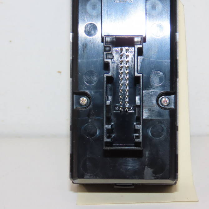 Commande lève-glace porte avant gauche occasion OPEL ZAFIRA II Phase 2 01-2008->12-2014 1.7 CDTI 125ch 3