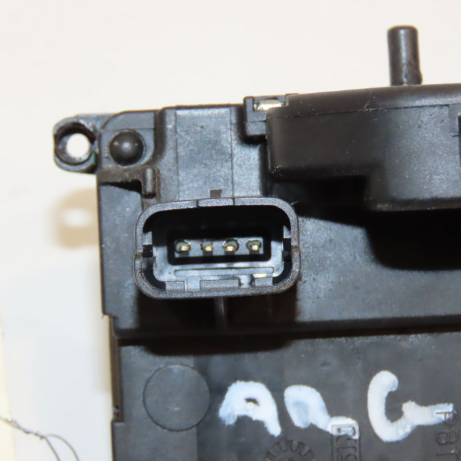 Serrure porte arg occasion RENAULT MEGANE III Phase 2 01-2012->06-2014 1.2 TCE 115ch 825030001R 5