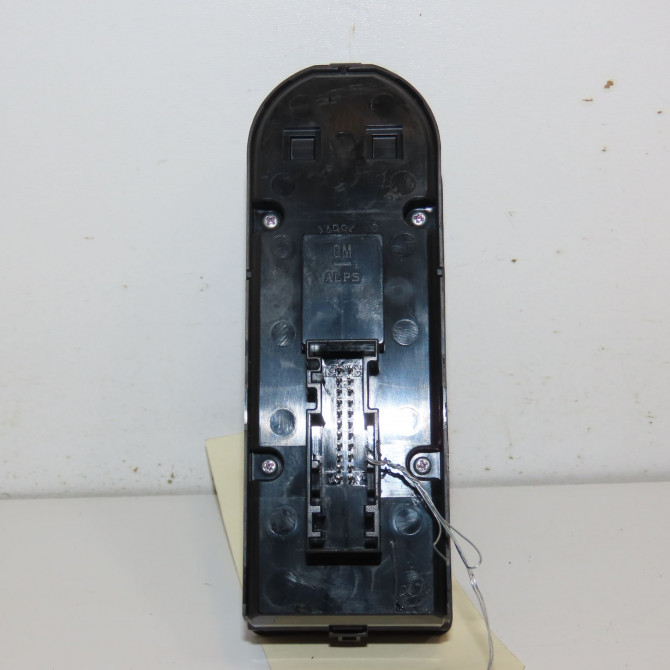 Commande lève-glace porte avant gauche occasion OPEL ZAFIRA II Phase 2 01-2008->12-2014 1.7 CDTI 125ch 13228876 2