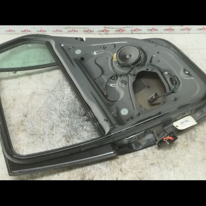 Porte arrière droite occasion VOLKSWAGEN GOLF V Phase 1 11-2003->10-2008 1.9 TDI 105ch 1K6833302AA 2