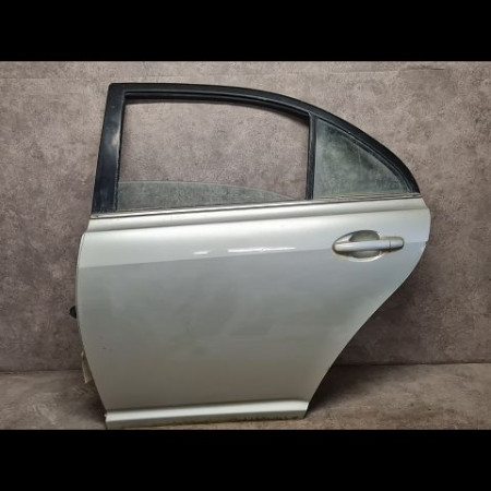 Porte arrière gauche occasion TOYOTA AVENSIS I Phase 2 09-2000->05-2003 2.0 D-4D 6700405110