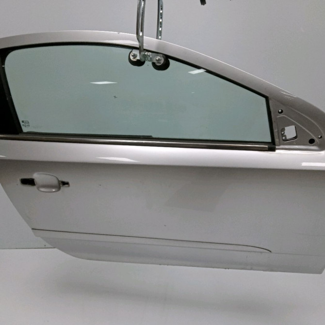 Porte avant droite occasion OPEL ASTRA III ASTRA III Phase 1 2004-04-01->2006-12-31 1.9 CDTI 120ch 94711560 1