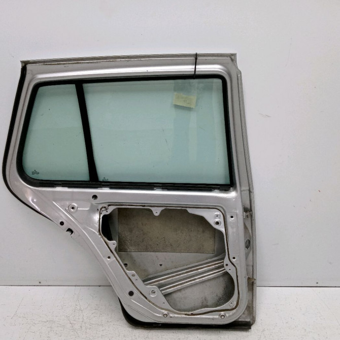 Porte arrière gauche occasion VOLKSWAGEN GOLF IV GOLF IV Phase 1 1998-01-01->2005-06-30 1.4i 75ch 1J6833055F 2