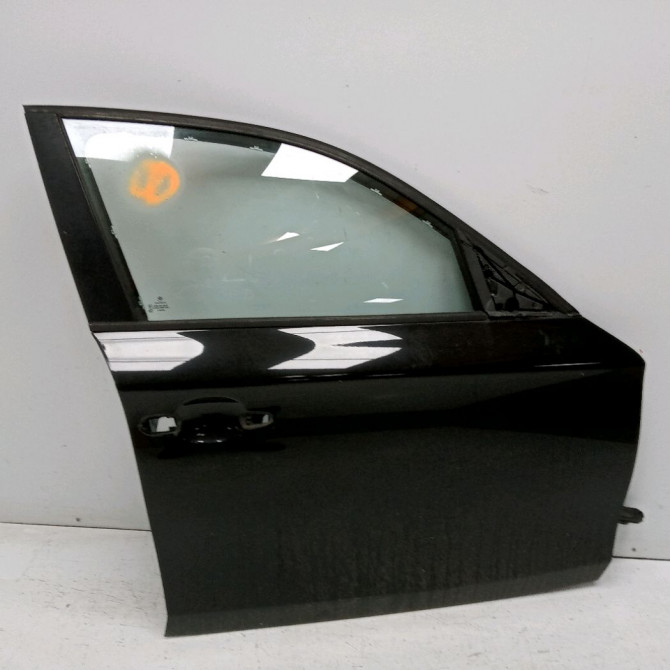 Porte avant droite occasion B.M.W. SERIE 1 I Phase 2 01-2007->07-2011 116D 115CH 41515A2A382 1