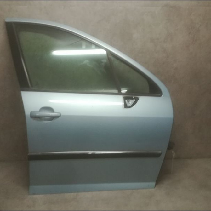 Porte avant droite occasion PEUGEOT 407 Phase 1 04-2004->07-2008 2.0 HDI 16v 136ch 9004X6 1