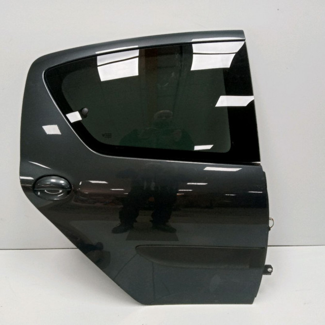 Porte arrière droite occasion TOYOTA AYGO I Phase 2 01-2009->06-2012 1.0 VVTI 670030H010 1