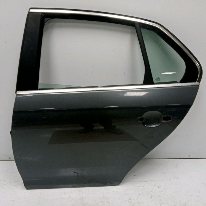 Porte arrière gauche occasion VOLKSWAGEN JETTA III Phase 1 09-2005->12-2010 1.9 TDI 105ch 1K5833301Q 1