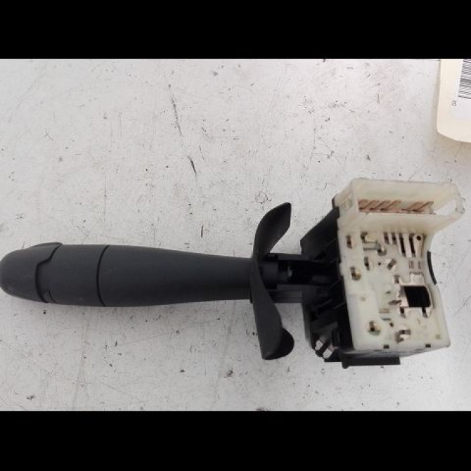 Commande essuie glace occasion RENAULT CLIO II Phase 1 03-1998->06-2001 1.2 2