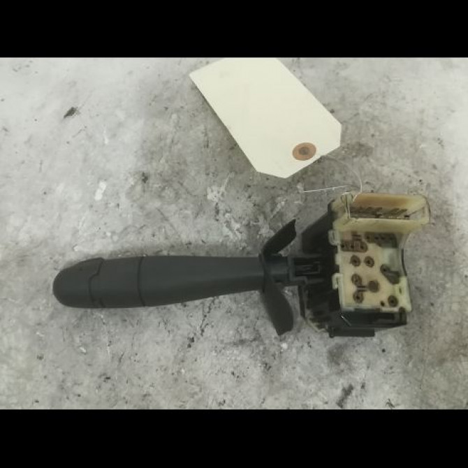 Commande essuie glace occasion RENAULT CLIO II Phase 1 03-1998->06-2001 1.4i 8v 75ch 2