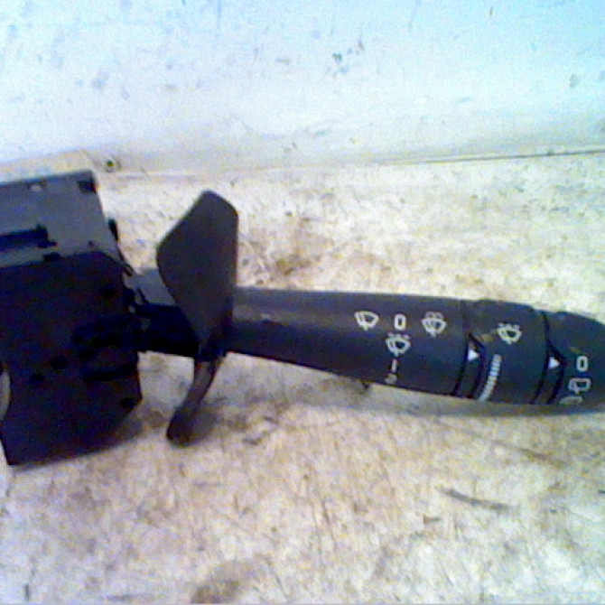 Commande essuie glace occasion RENAULT CLIO II Phase 1 03-1998->06-2001 1.4 16v 1