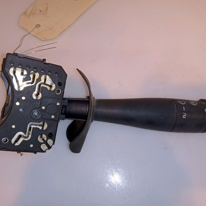 Commande essuie glace occasion RENAULT CLIO II Phase 1 03-1998->06-2001 1.9 D 65ch 1