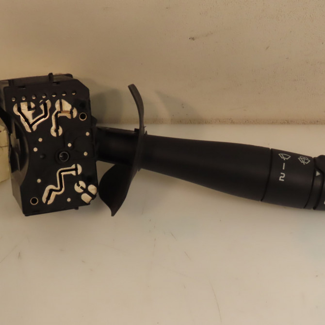 Commande essuie glace occasion RENAULT CLIO II Phase 1 03-1998->06-2001 1.2 1