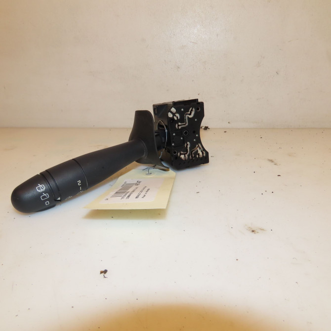 Commande essuie glace occasion RENAULT CLIO II Phase 1 03-1998->06-2001 1.4i 8v 75ch 1