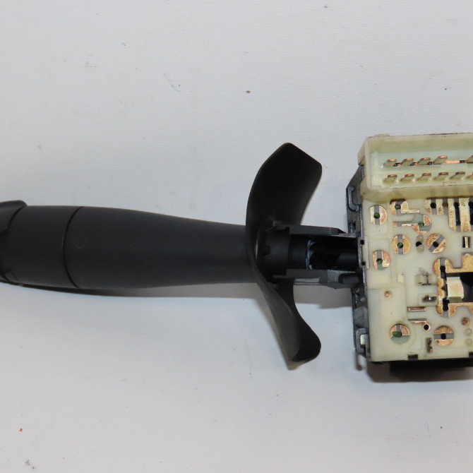 Commande essuie glace occasion RENAULT CLIO II Phase 1 03-1998->06-2001 1.9 DTI 2