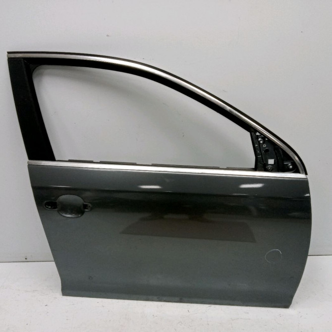 Porte avant droite occasion VOLKSWAGEN JETTA III Phase 1 09-2005->12-2010 1.9 TDI 105ch 1K5831302AA 1