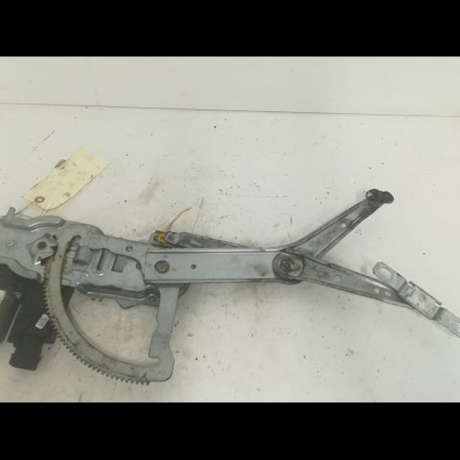 Mecanisme+moteur leve-glace avg occasion OPEL CORSA III Phase 2 08-2003->09-2006 1.0i 12v 60ch 93186826 2