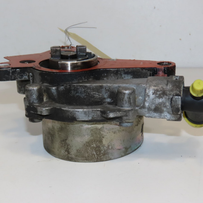 Pompe a vide occasion RENAULT SCENIC III Phase 1 04-2009->11-2011 1.6 DCI 130ch 2