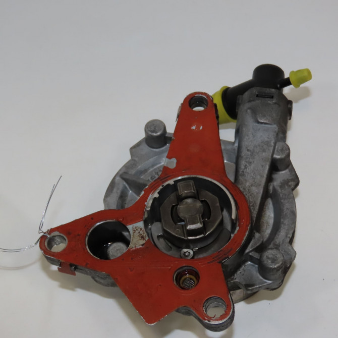 Pompe a vide occasion RENAULT SCENIC III Phase 1 04-2009->11-2011 1.6 DCI 130ch 4